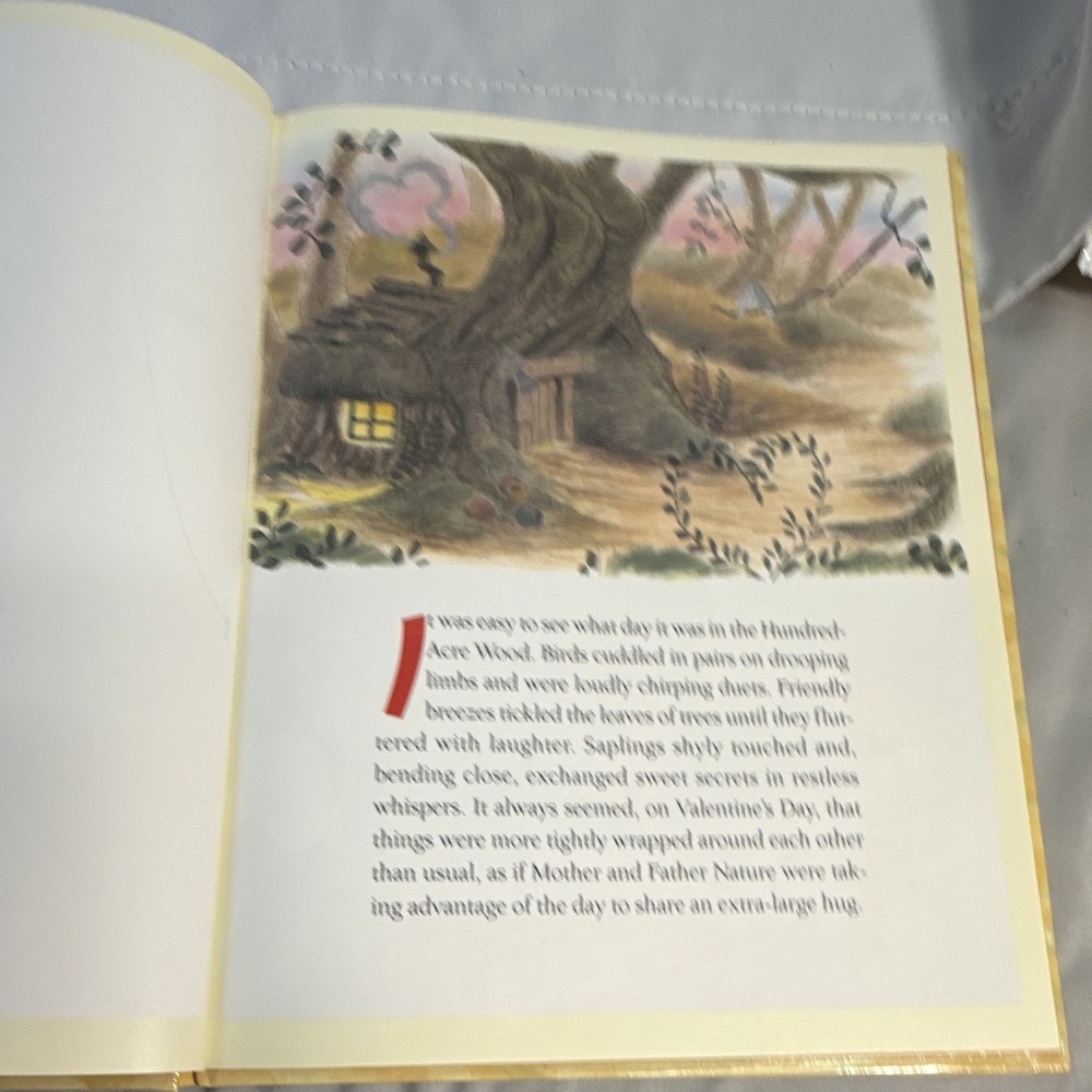 Disney Press Winnie the Pooh: Winnie the Pooh's Valentine Hardcover (1995) - Picture 6 of 6